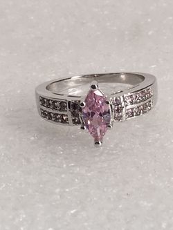 ✨NEW CONDITION RING FOR WOMEN RING SIZE 9 ✨HIGH QUALITY