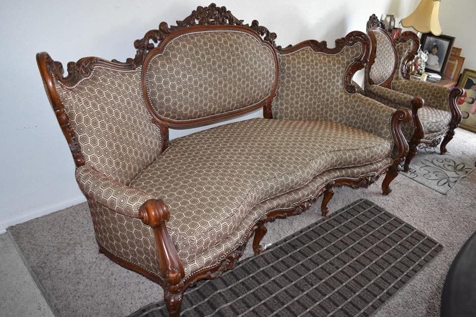 Antique Italian Style Couches set of three, 1 Long Couch ( Seats 3 People) And Two Side matching Couches That Seat 1 Person Each.