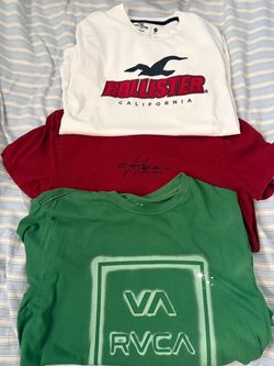 Hollister and RVCA T-Shirt Bundle (3 Shirts)