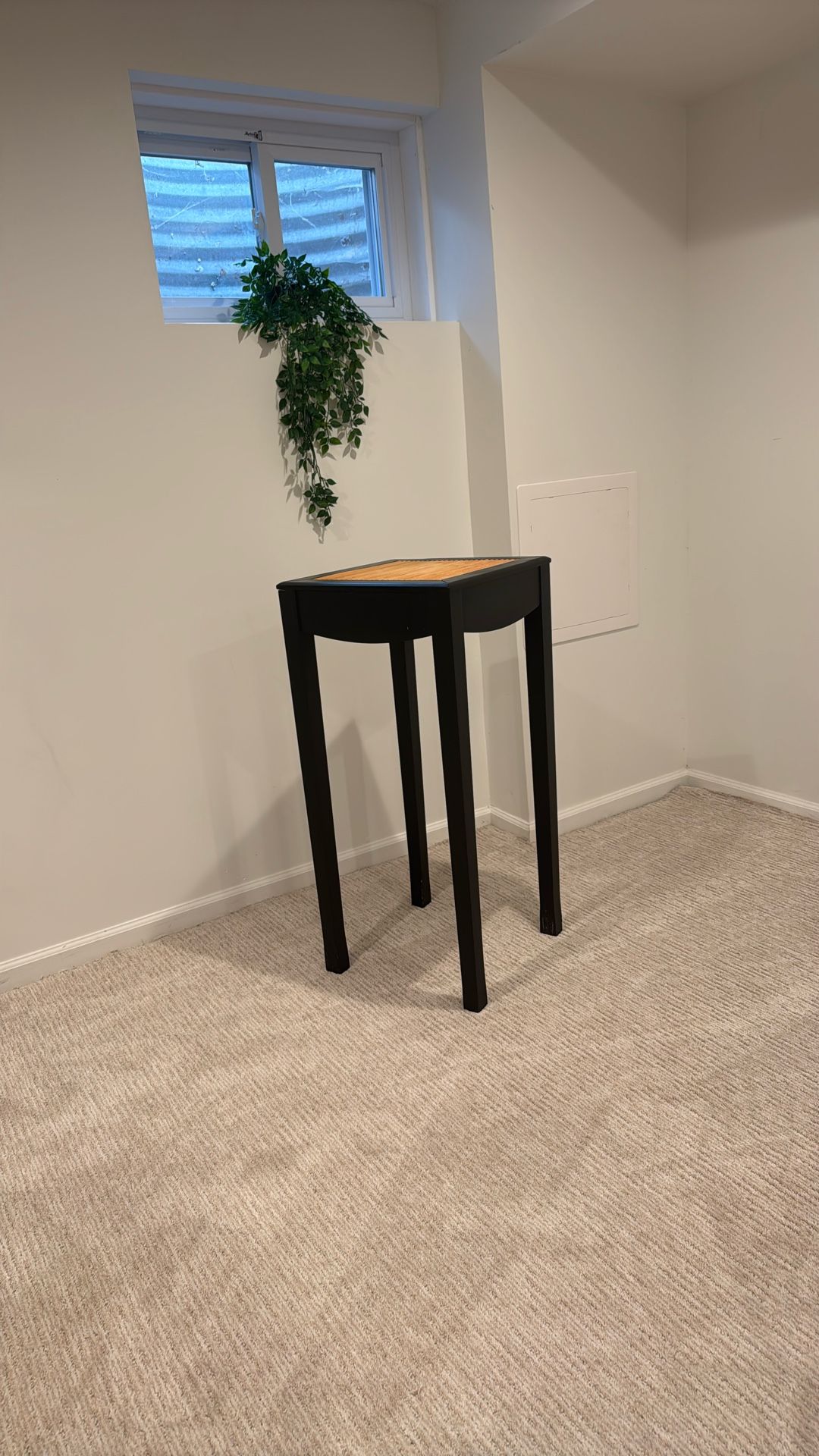 Table 16x 16 33 In Tall
