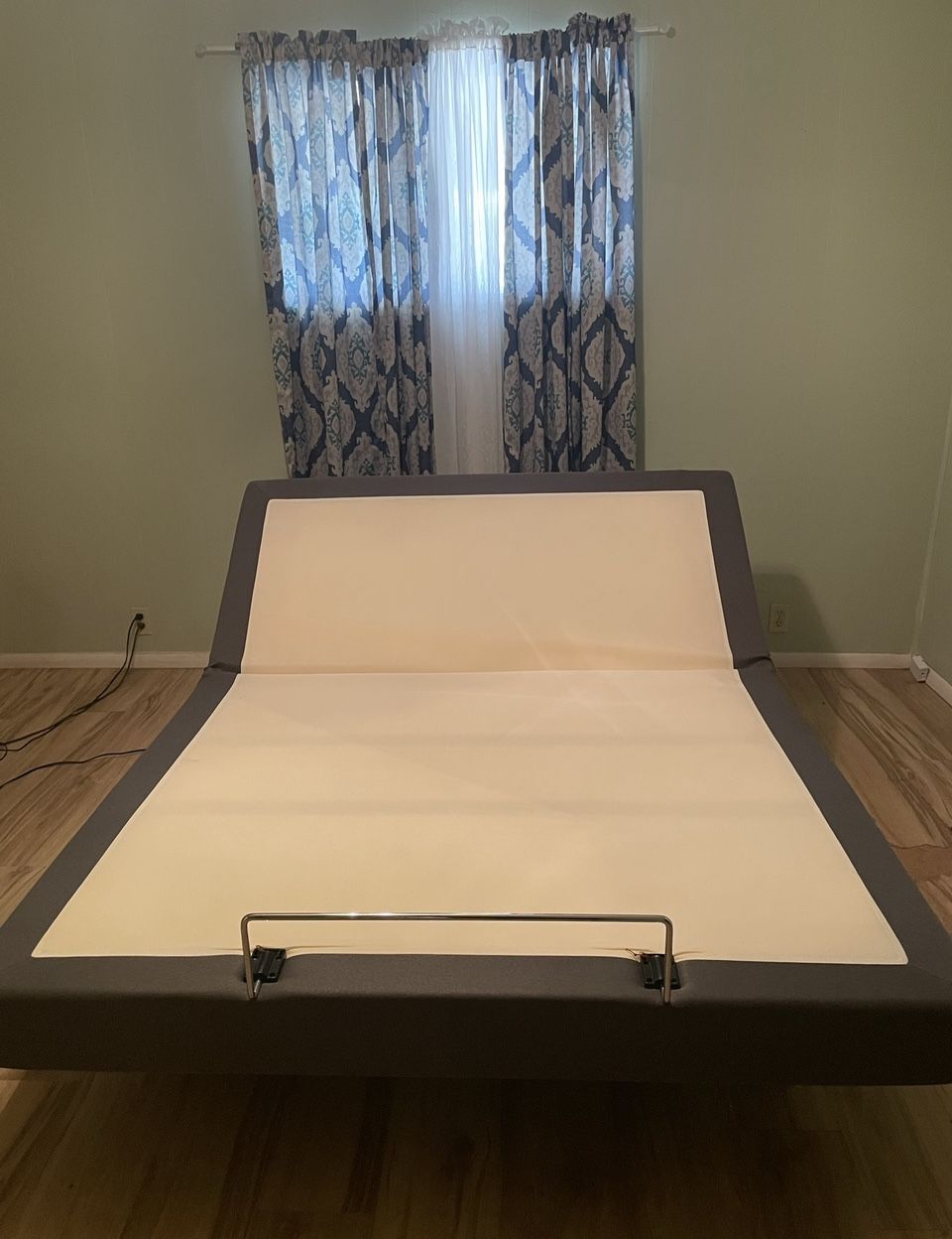 Enso Sleep Adjustable Queen Base for Sale in Mesa, AZ OfferUp