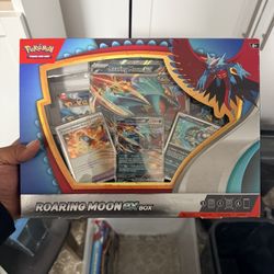 Roaring Moon Box Pokemon 