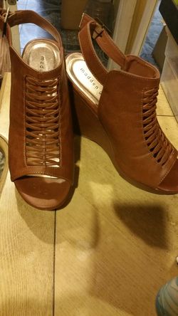 Madden girl wedges size 9