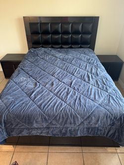 Modern Queen Bedroom Set | Black High Gloss | Soft-Close Drawers | Dresser + 2 Nightstands
