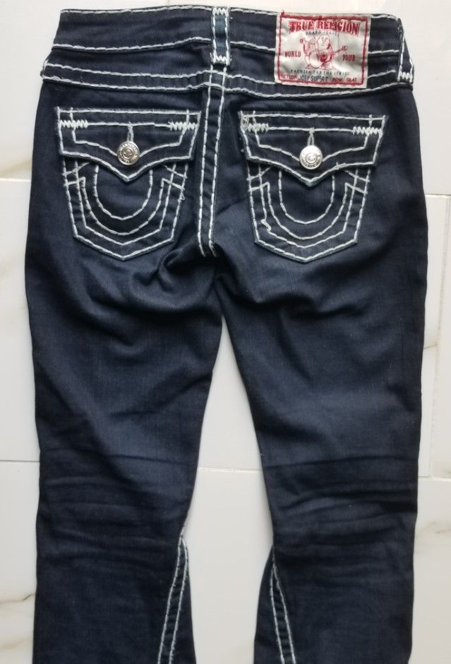 Great looking True Religion jeans Size 28 x 30y