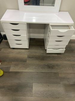 White Vanity & Mirror