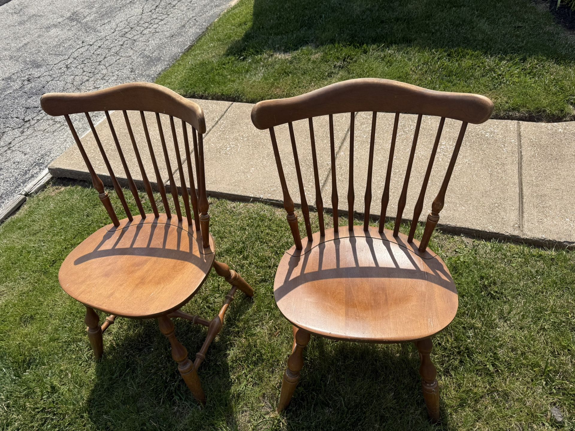 Curb Alert- Two Dining Table Chairs-FREE