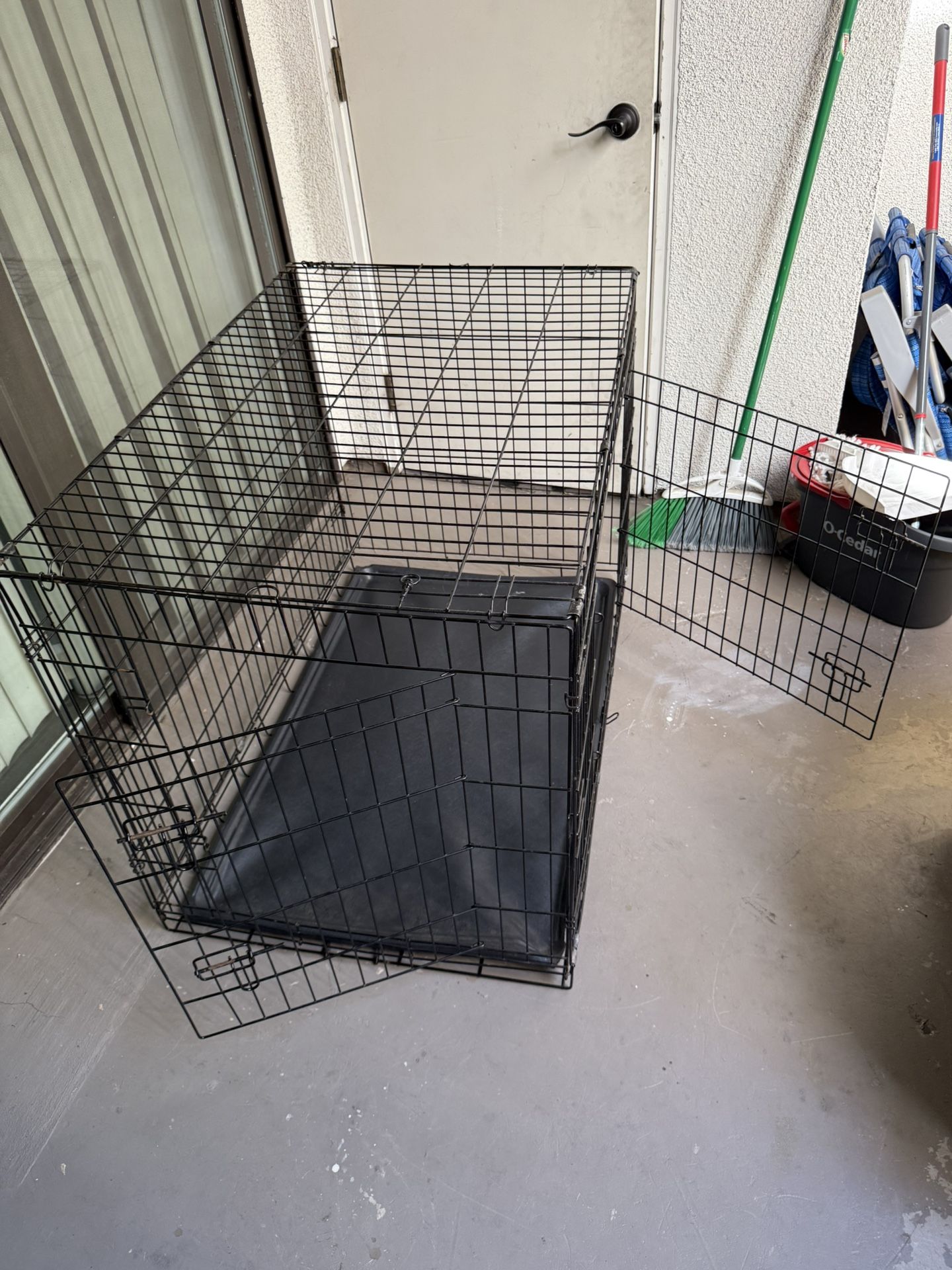Large Dog Kennel