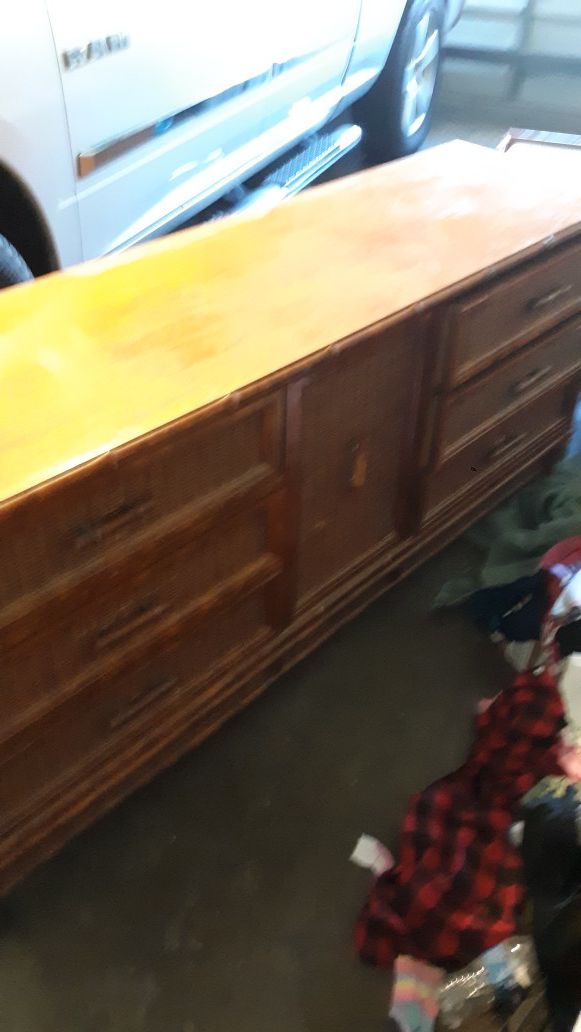 Hardwood dresser