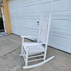 Rocking Chair 