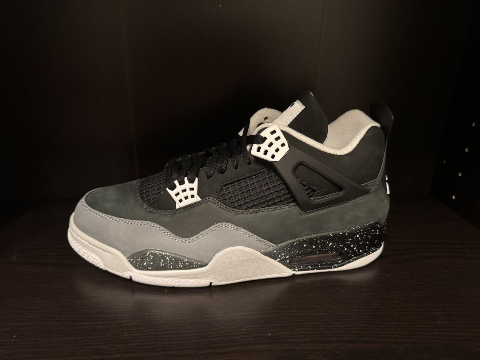 Jordan 4 Retro Fear