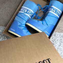 moon boots
