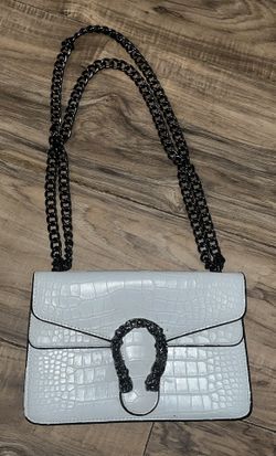 Women’s Purse White Faux Alligator Leather with Metal Mermaid Horseshoe Clasp