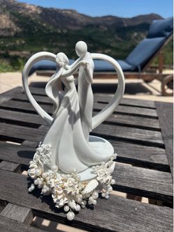Wedding cake topper