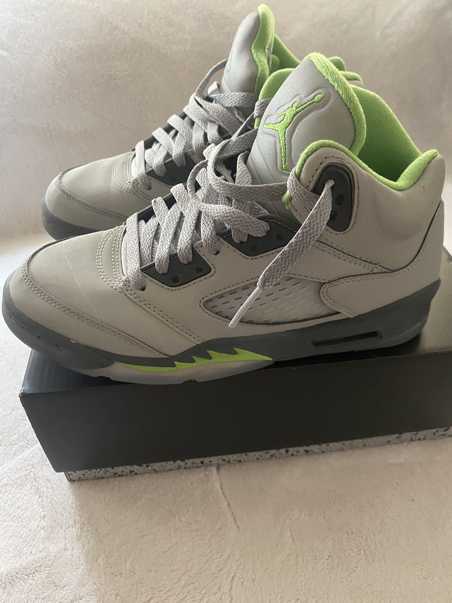 Air Jordan 5 Retro - Sz 5.5Y Gray W/Neon Green