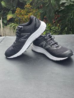 New Balance Running Sneakers Black White