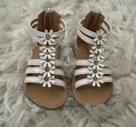 Toddler girls sandals size 6c