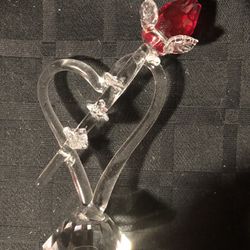 GLASS HEART WITH ROSE