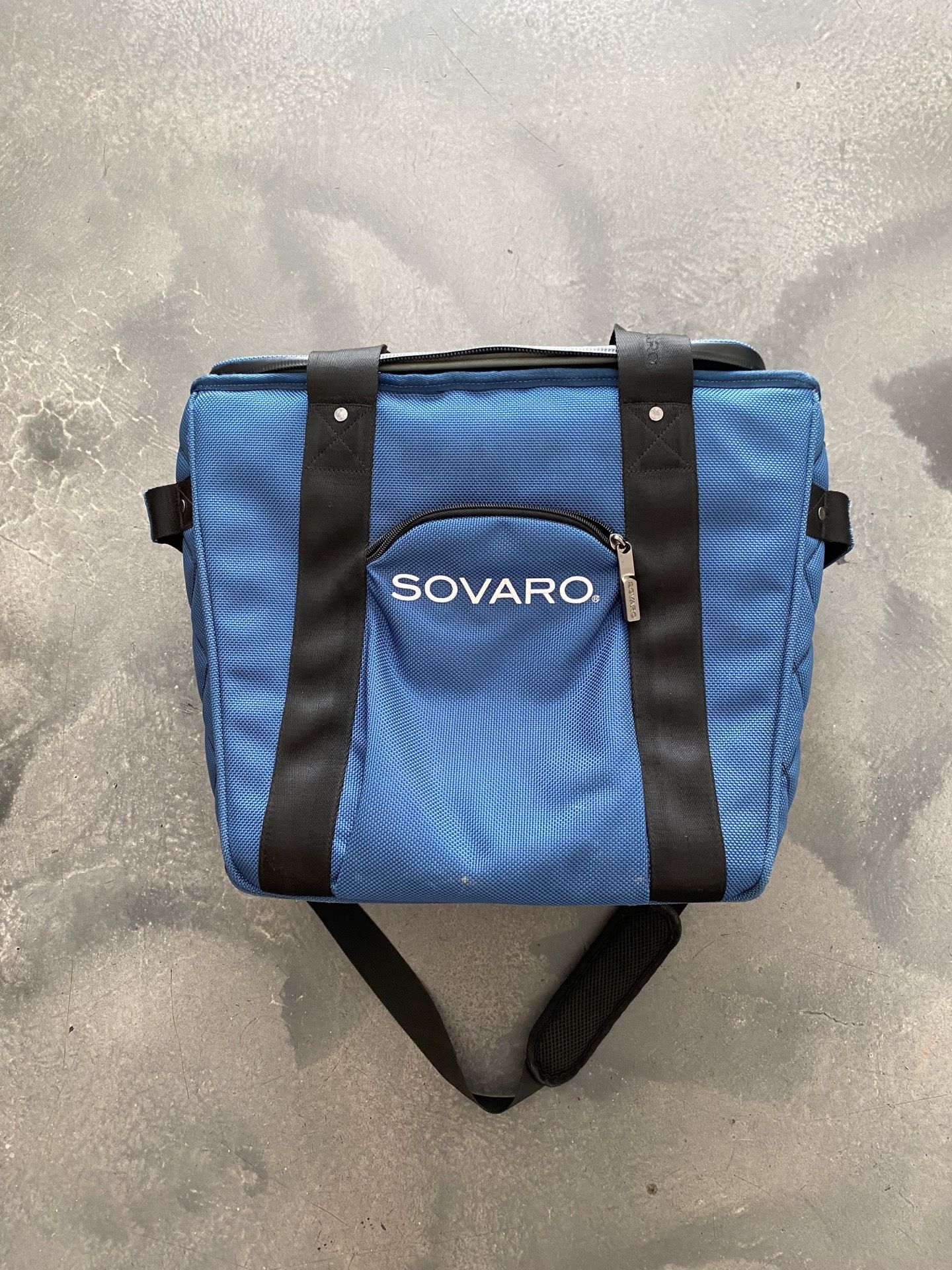 Sovaro Luxury Soft Sided Cooler, 15”x17”x9”