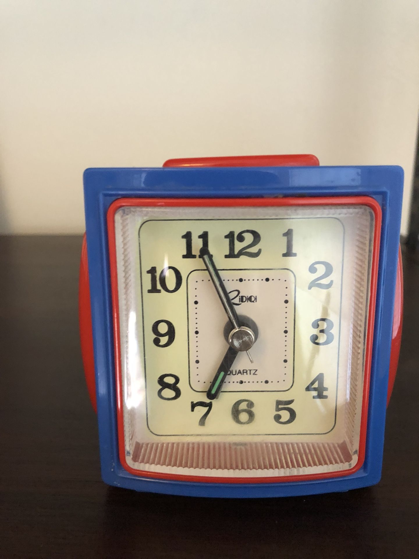 Cool, 80’s Quartz Alarm Clock