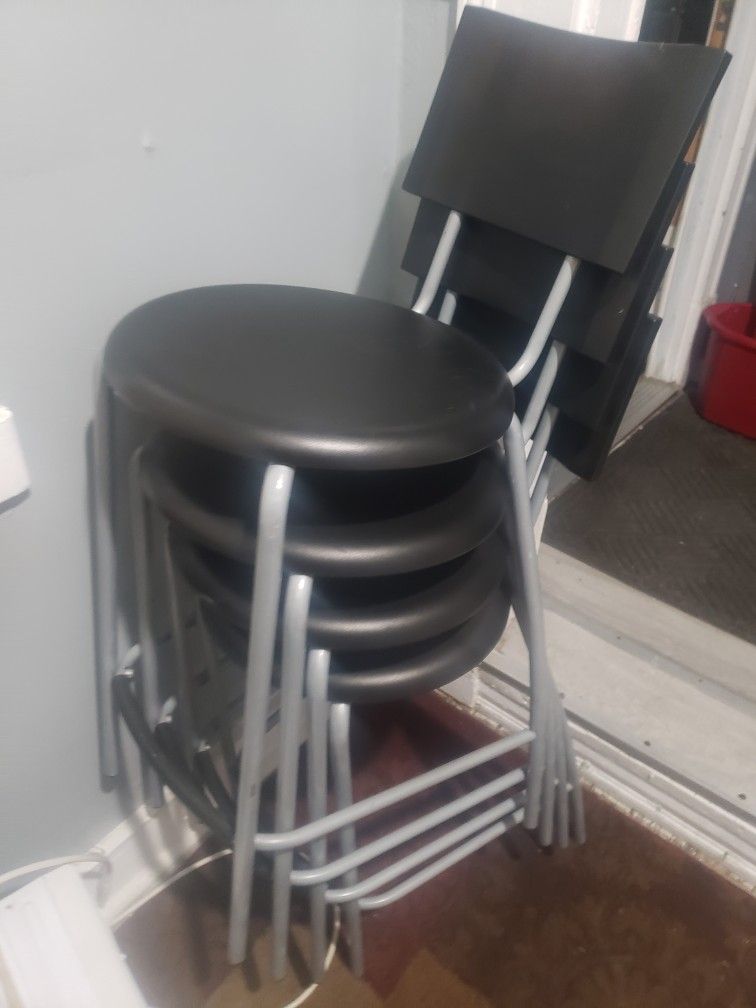 4 Bar Chairs Back And Grey