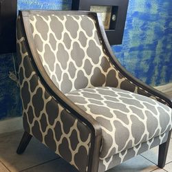 Carlo Perazzi Accent Chair *D27x27" *Height from floor to backrest: 33.5"