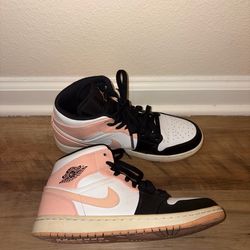 Crimson Tint Jordan 1 Mid