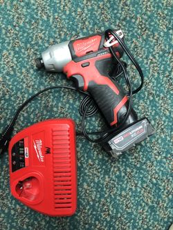 Impact Drill, Tools-Power Milwaukee 12V Impact W/Battery & Charger
