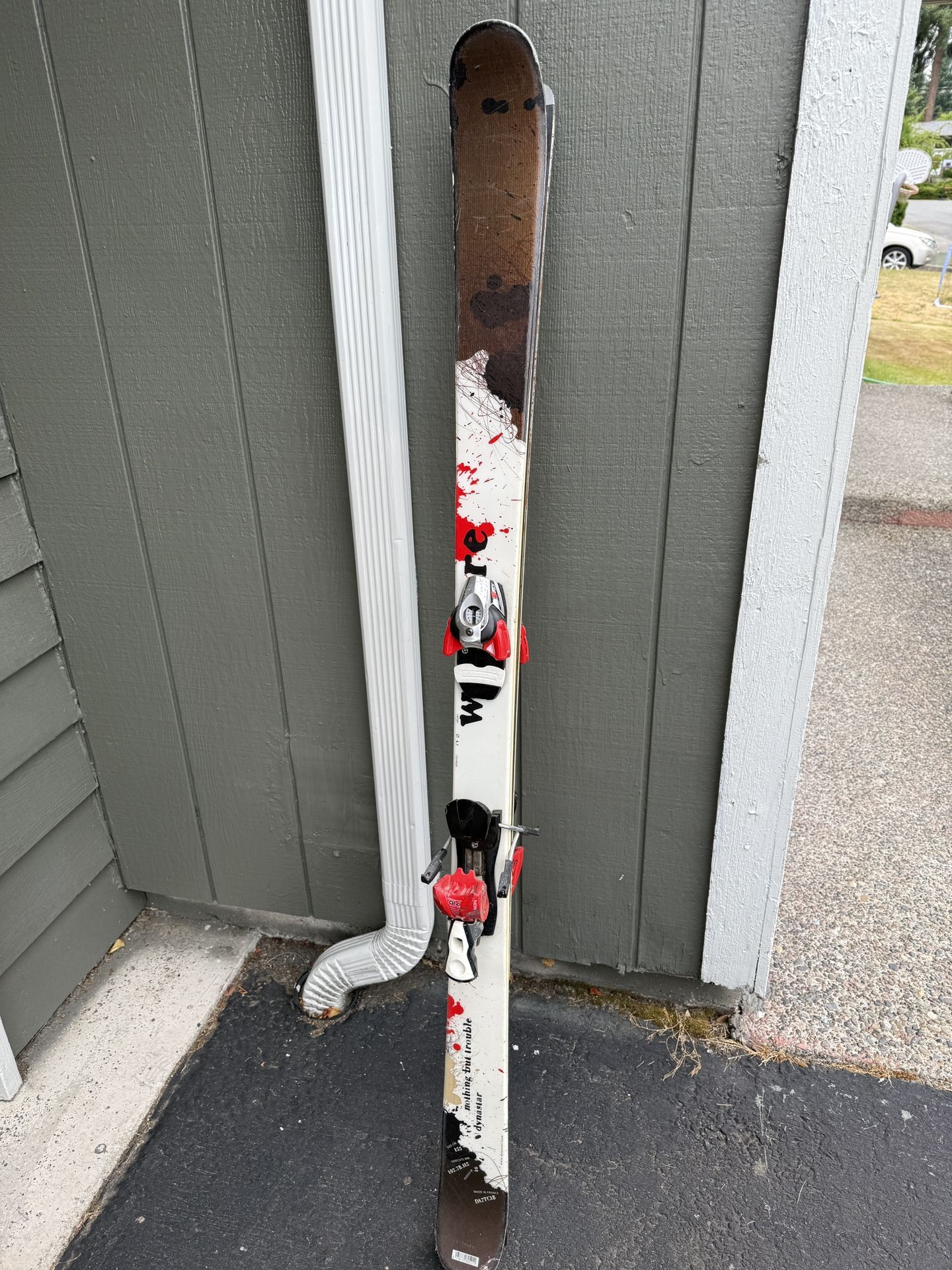 Dynastar nothing but trouble skis 155cm