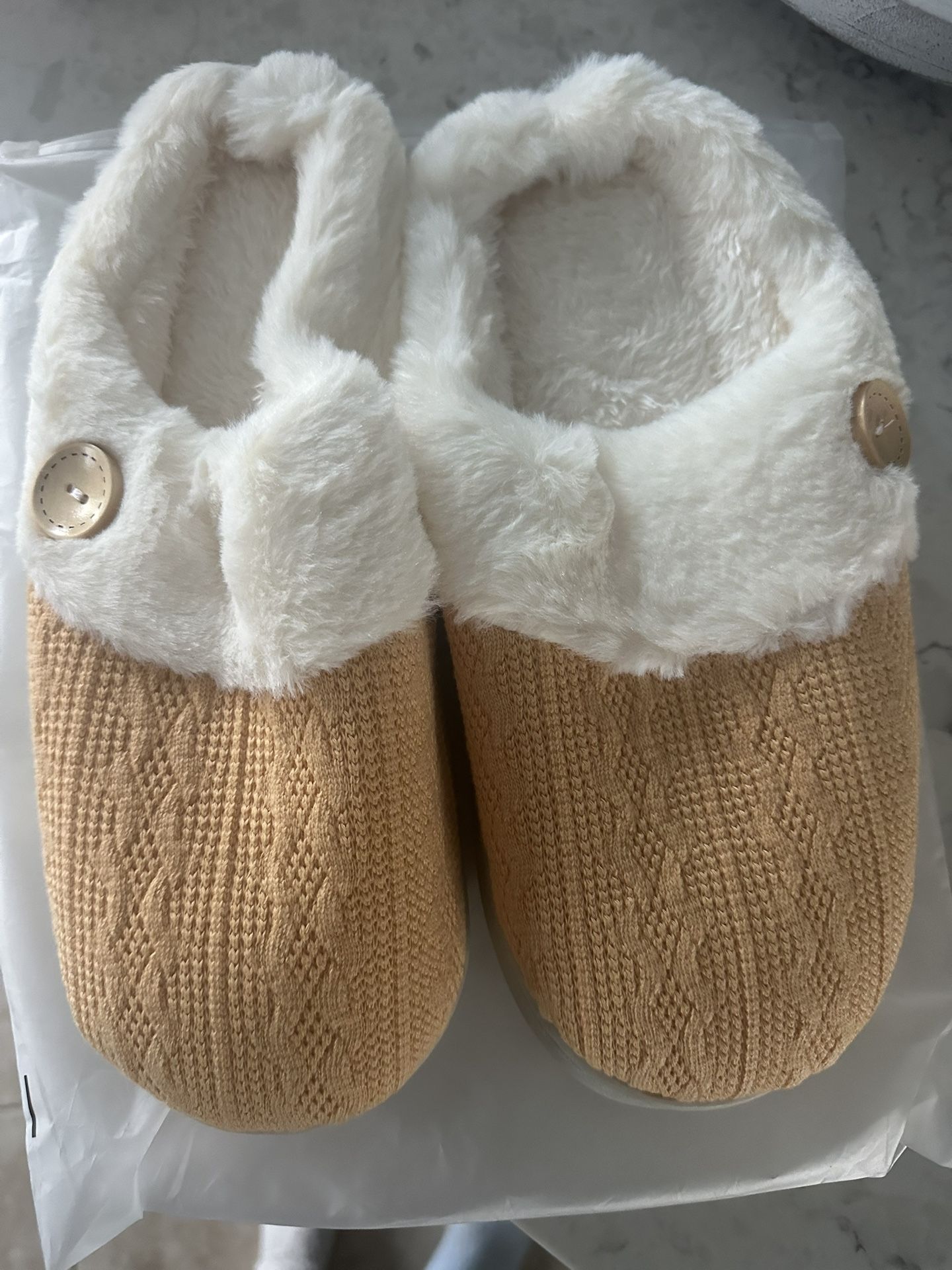 New Women’s Memory Foam House Slippers Size 11-12