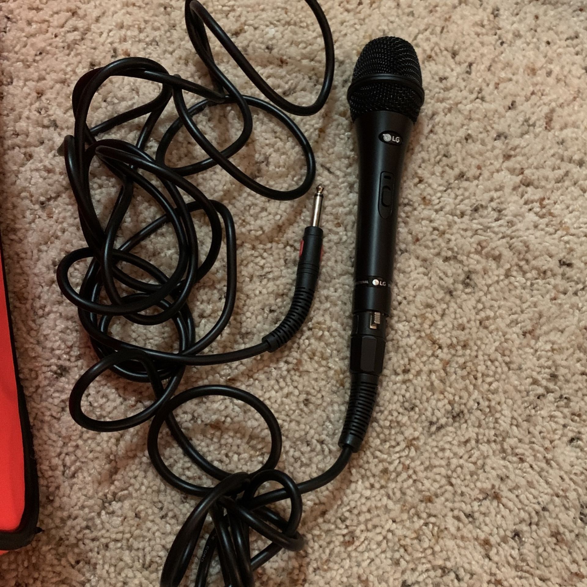 LG MICROPHONE