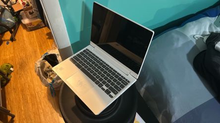 Levono Touchscreen Chromebook
