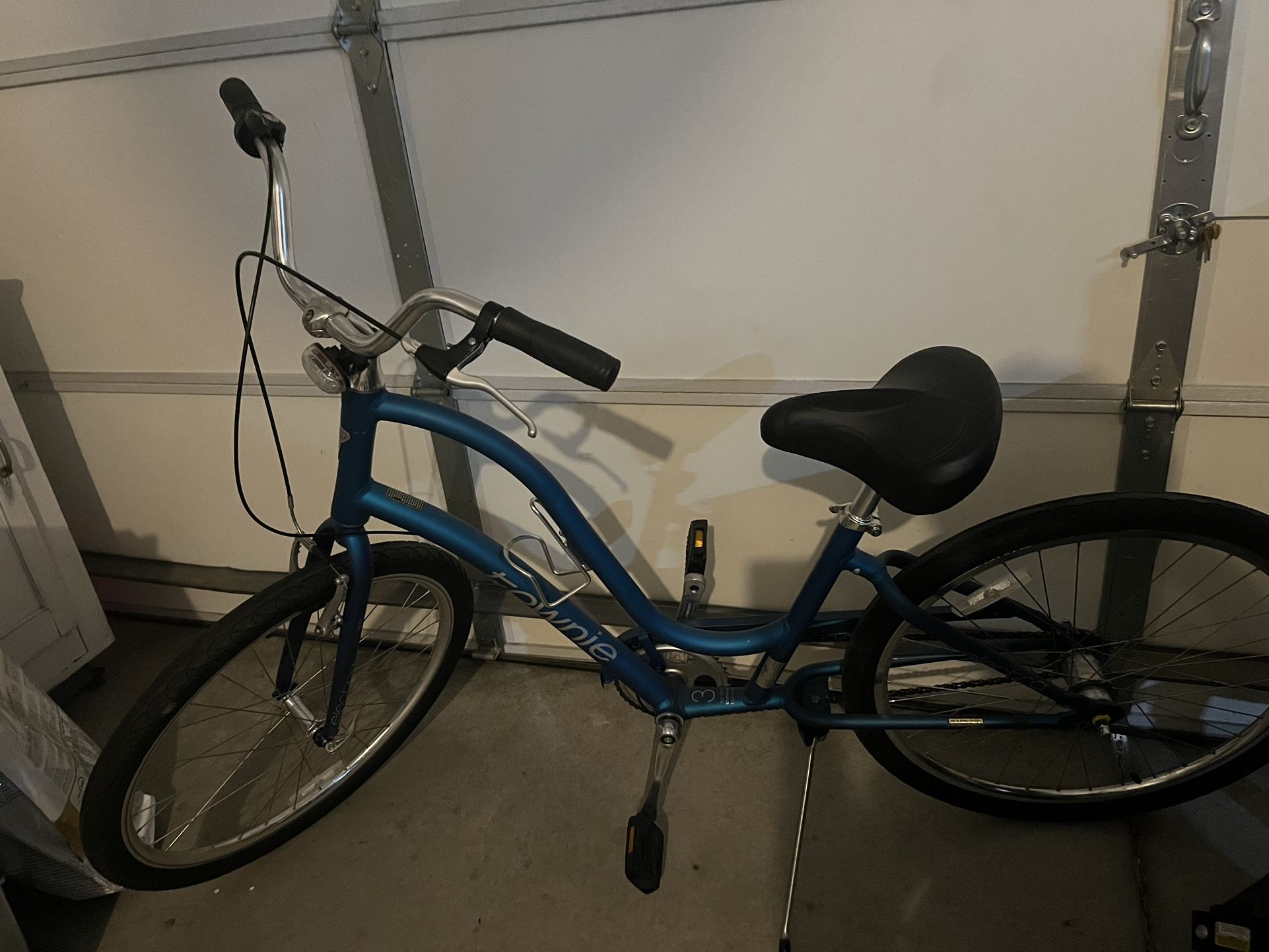 Electra townie 3 speed Adult step through bike