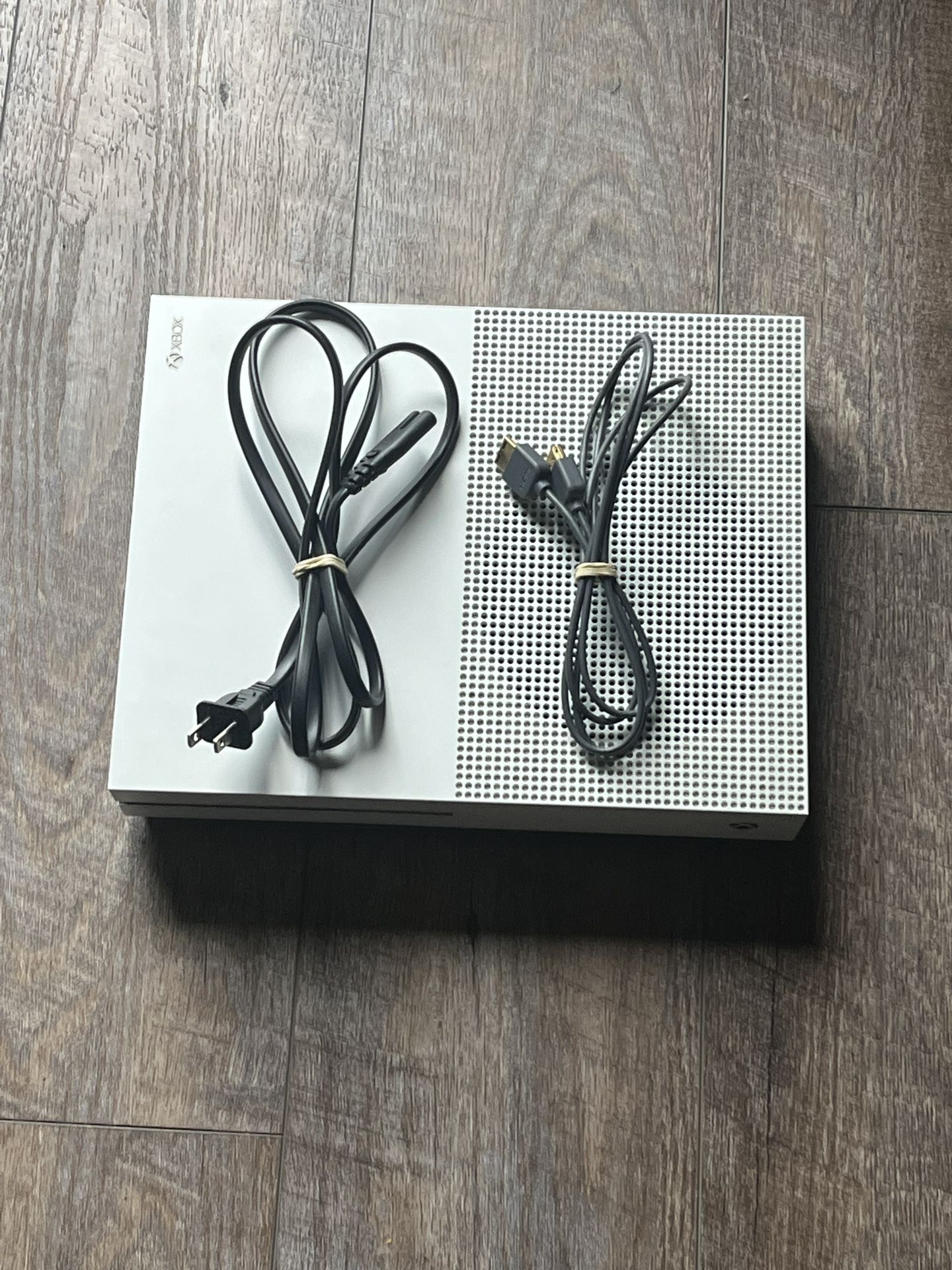 Xbox one with 2 games and cords