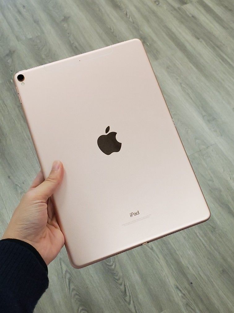 Apple IPad 5th Gen Cellular 32GB - 5 Dollars Down No Credit Needed!