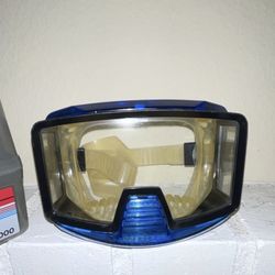 Scubapro Tri-Vent Crystal Blue Dive Mask 24-275-000 with Case