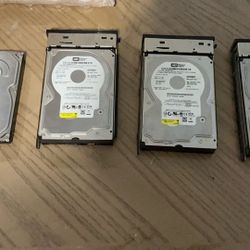 4 Old Sata Drives 320 Gb (1) 250 Gb (3). 7 usD