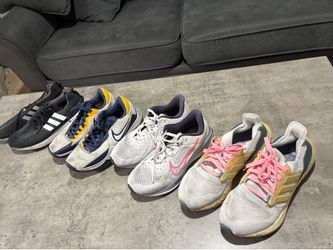 Woman’s Tennis shoes