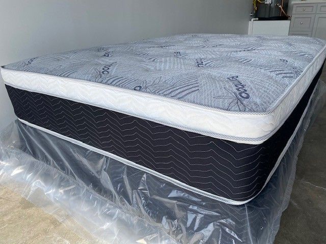 Cal King Euro Bamboo Pillow Top Mattress!! 