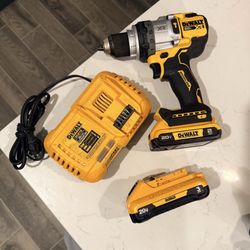 Dewalt 20v XR HammerDrill DCD1007 Full kit