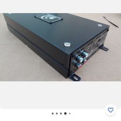 Brand New Sealed MASSIVE AUDIO 4channel Amplifier 