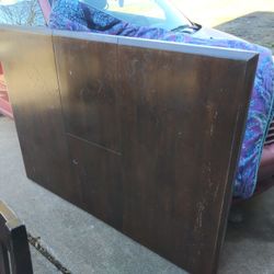 Dining Room Table And Chairs 