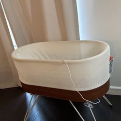 SNOO Smart Sleeper Bassinet.