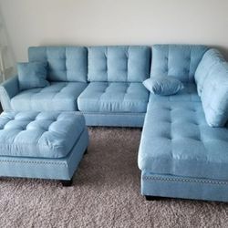 Brand New Light Blue Reversible Linen Sectional Sofa +Ottoman (New In Box) 