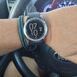Samsung GALAXY Watch 4