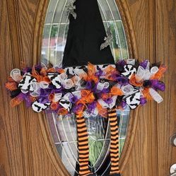 Witch Hat Wreath- Handmade 