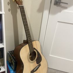 Yamaha Acoustic Guitar F335