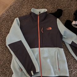 Womens north Face Original Sweater Size L