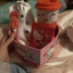 Hello Kitty Gift Set With Mug,Pencil Pouch,Stickers