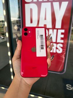 $85 to finance - Unlocked iPhone 11  (128GB)